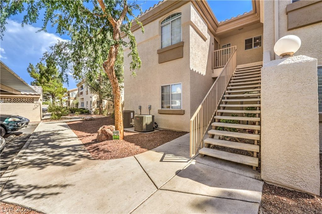 7400 West Flamingo Road 2051, Las Vegas, NV 89147 — photo 2