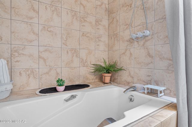 5781 E Paseo Cimarron, Tucson, AZ 85750