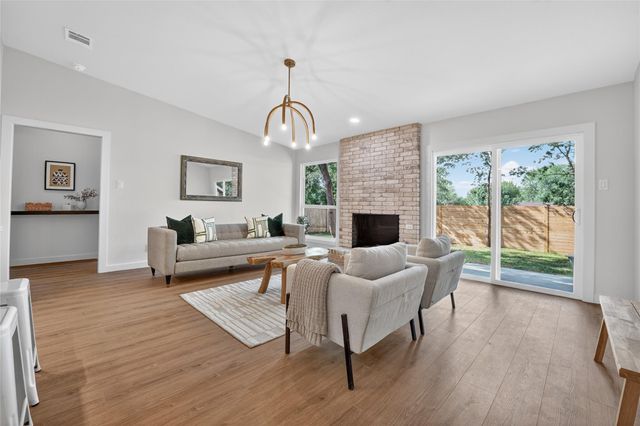 2412 Aldford DR, Austin, TX 78745