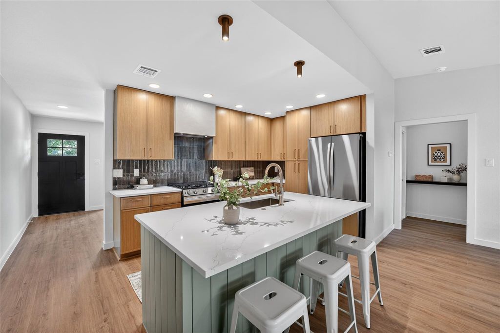 2412 Aldford DR, Austin, TX 78745