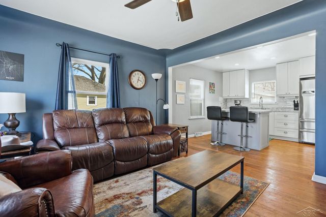 309 W Benjamin Street, Fraser Twp, MI 48634