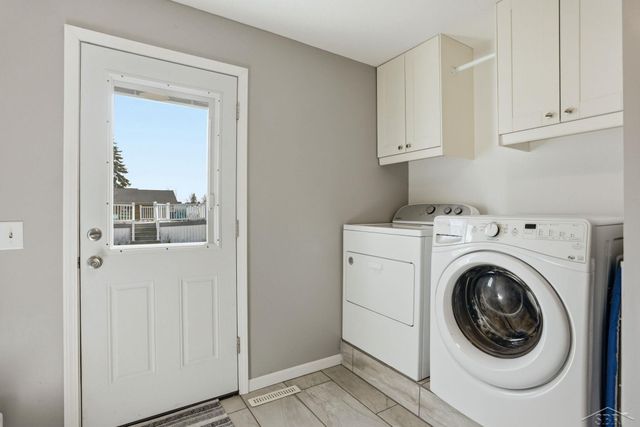 309 W Benjamin Street, Fraser Twp, MI 48634