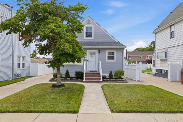 64 Lehrer Avenue, Elmont, NY 11003