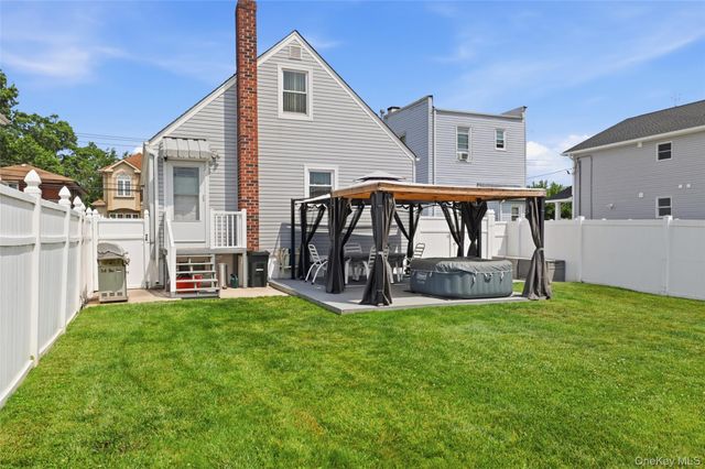 64 Lehrer Avenue, Elmont, NY 11003