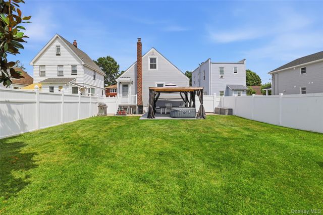 64 Lehrer Avenue, Elmont, NY 11003