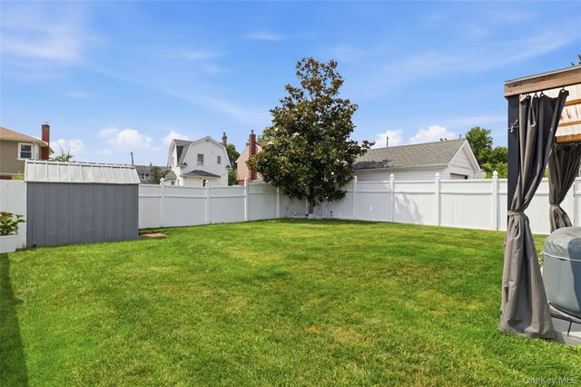 64 Lehrer Avenue, Elmont, NY 11003