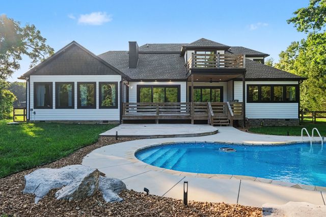 2267 Hunter Rd, Lewisburg, TN 37091