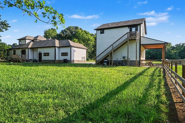 2267 Hunter Rd, Lewisburg, TN 37091