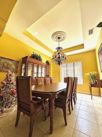 8041 E Via Grande, Boynton Beach, FL 33437