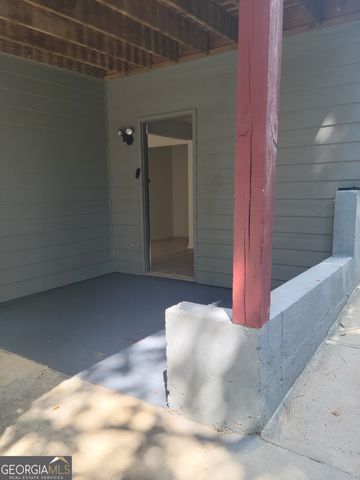517 Crestwood Court, Lithonia, GA 30058