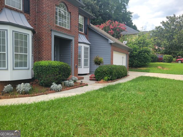 517 Crestwood Court, Lithonia, GA 30058