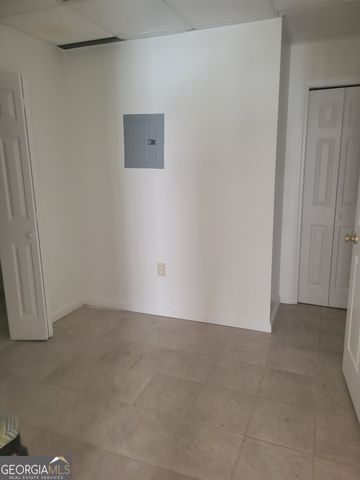 517 Crestwood Court, Lithonia, GA 30058
