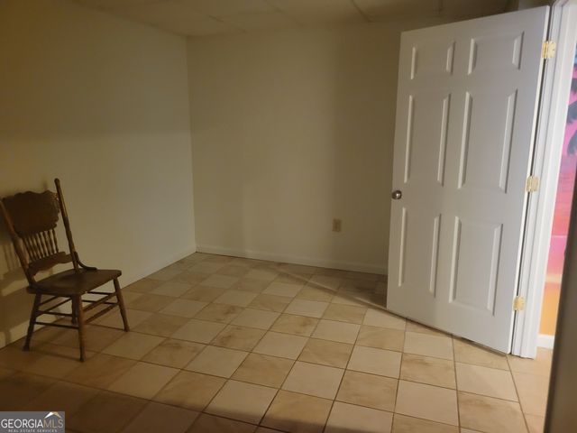517 Crestwood Court, Lithonia, GA 30058