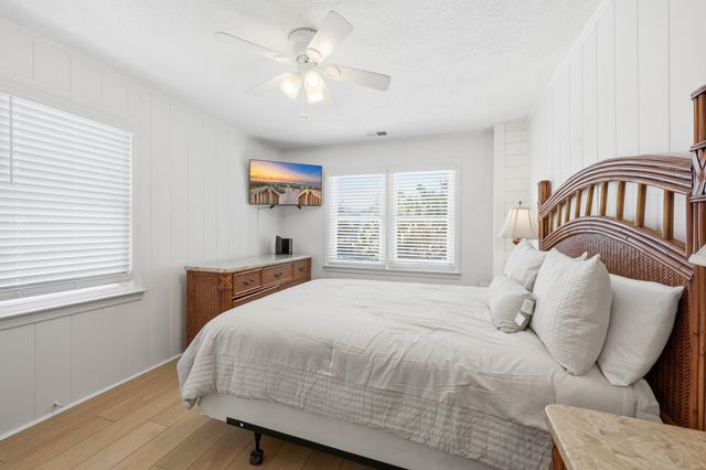 312 Norris Dr., Pawleys Island, SC 29585