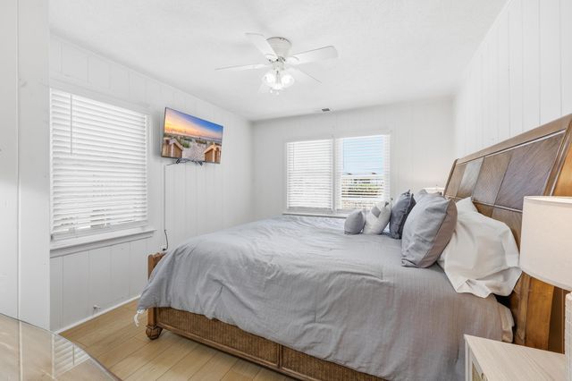 312 Norris Dr., Pawleys Island, SC 29585
