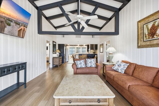 312 Norris Dr., Pawleys Island, SC 29585