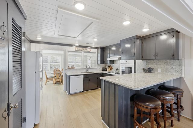 312 Norris Dr., Pawleys Island, SC 29585