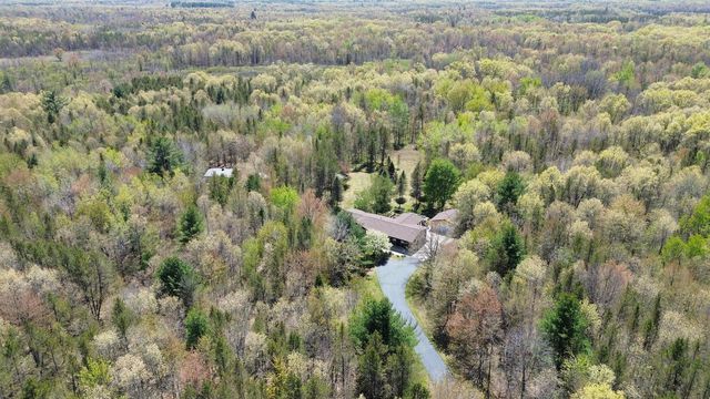 W6467 39th Street, New Lisbon, WI 53950