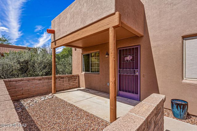 920 W Calle De La Pelotita, Green Valley, AZ 85614