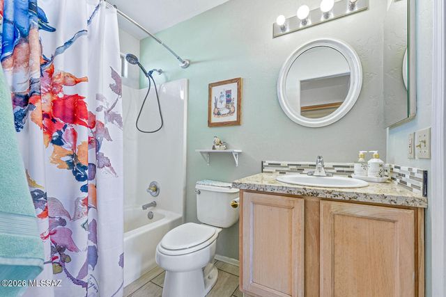 920 W Calle De La Pelotita, Green Valley, AZ 85614