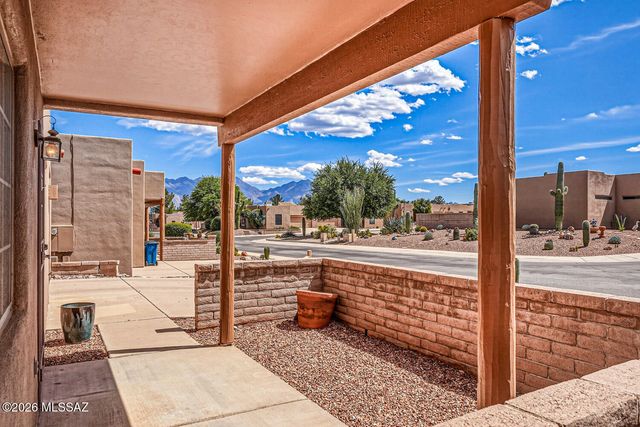 920 W Calle De La Pelotita, Green Valley, AZ 85614
