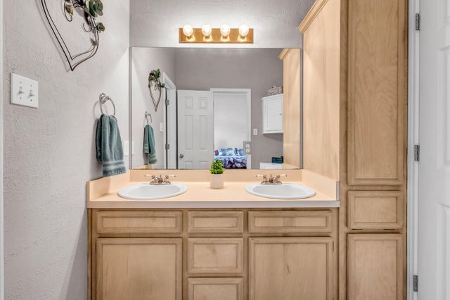 8032 Torrey Pines Circle, Beaumont, TX 77612