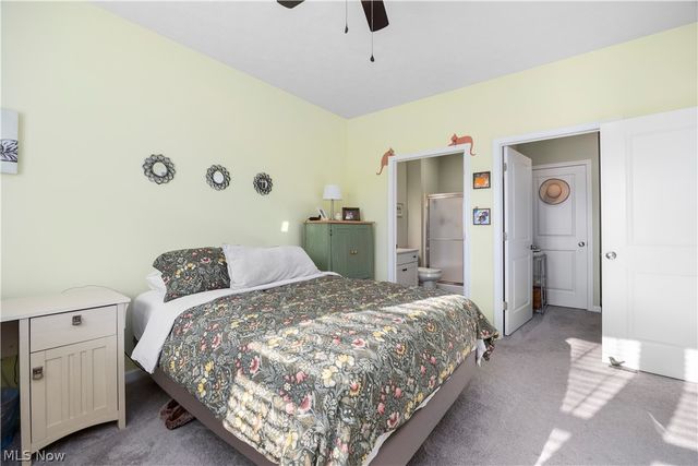 238 Silver Spring Circle, Elyria, OH 44035