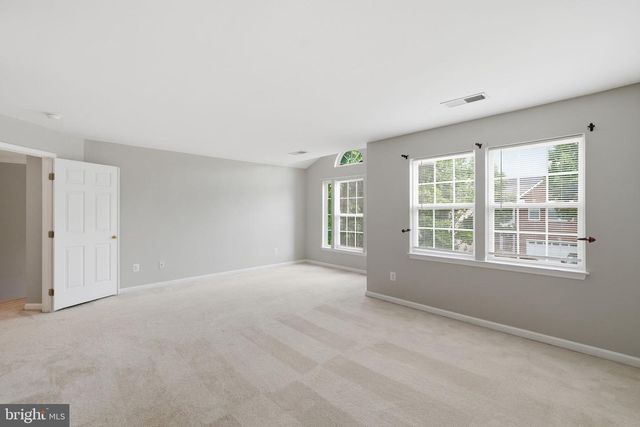 6008 PRESWELL CT, Gainesville, VA 20155