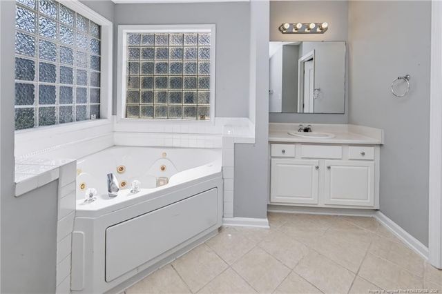 119 Breckenridge Drive, Raeford, NC 28376