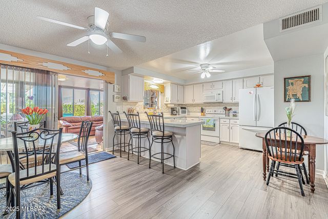 1841 S San Ray, Green Valley, AZ 85614