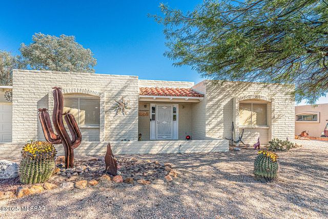 1841 S San Ray, Green Valley, AZ 85614