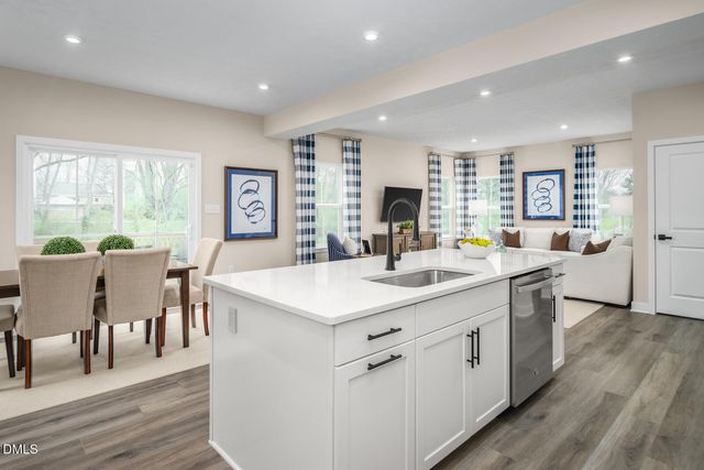 921 Walker Ridge Way, Willow Springs, NC 27592