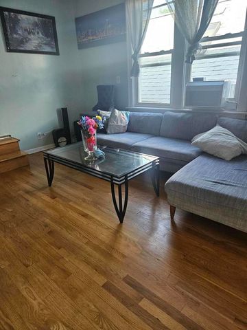 2144 W 19th Street, Chicago, IL 60608