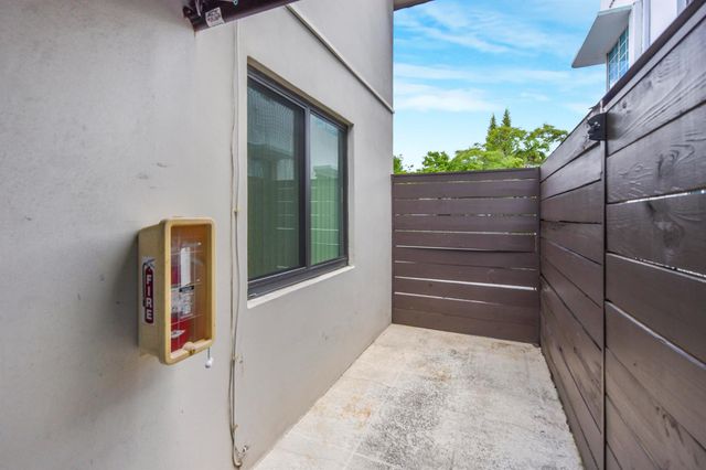 300 80th Street 300, Miami Beach, FL 33141