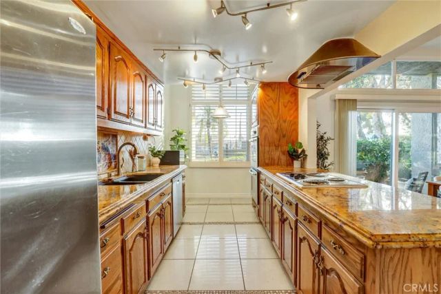 1032 Palo Verde, Long Beach, CA 90815