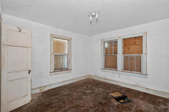 27 N MILLS AVENUE, Orlando, FL 32801