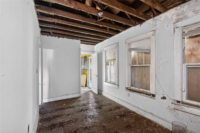 27 N MILLS AVENUE, Orlando, FL 32801