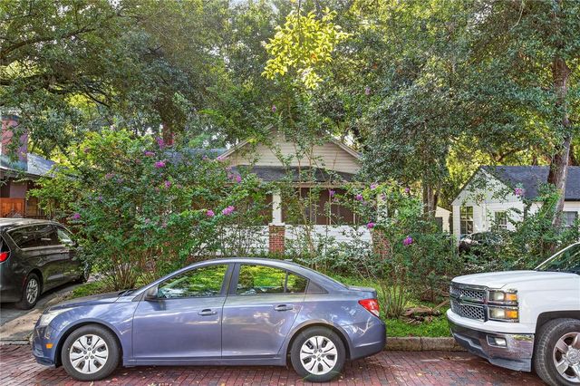 27 N MILLS AVENUE, Orlando, FL 32801