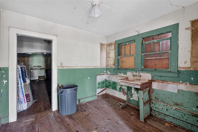 27 N MILLS AVENUE, Orlando, FL 32801