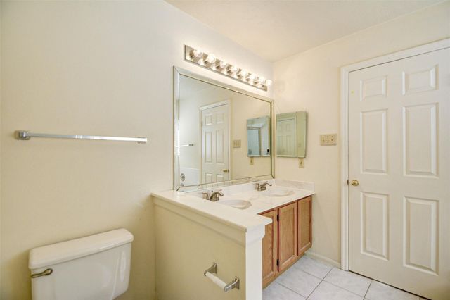 14222 Heather Falls Way, Houston, TX 77062