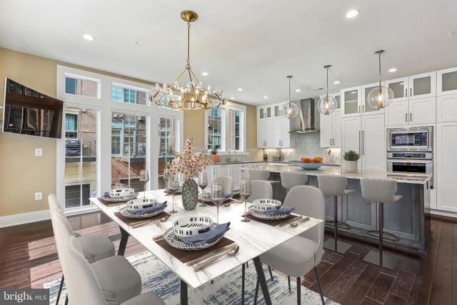 3675 CHEVY CHASE LAKE DR, Chevy Chase, MD 20815