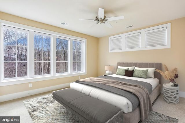 3675 CHEVY CHASE LAKE DR, Chevy Chase, MD 20815