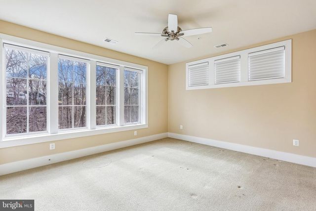 3675 CHEVY CHASE LAKE DR, Chevy Chase, MD 20815