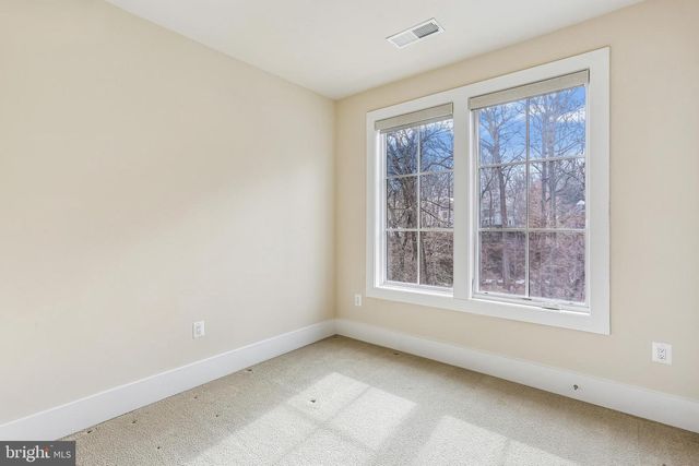 3675 CHEVY CHASE LAKE DR, Chevy Chase, MD 20815