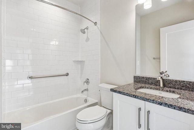 3675 CHEVY CHASE LAKE DR, Chevy Chase, MD 20815