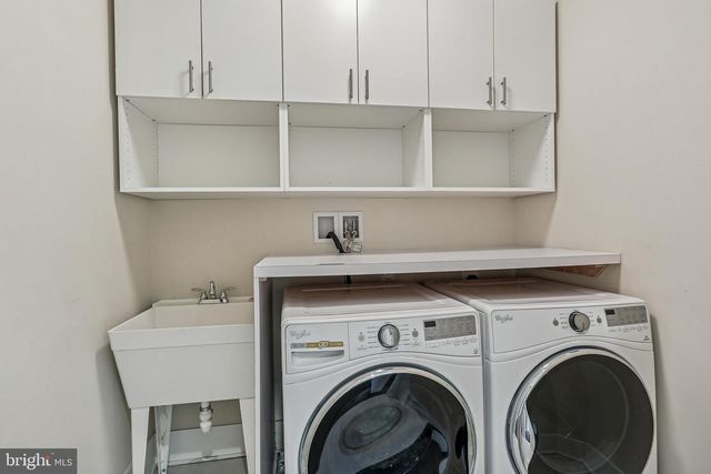 3675 CHEVY CHASE LAKE DR, Chevy Chase, MD 20815