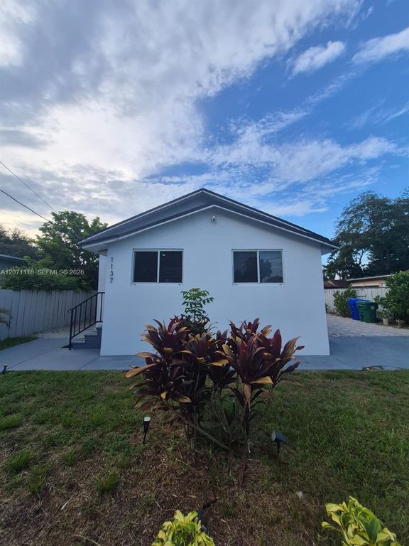 1137 NW 55th Street, Miami, FL 33127