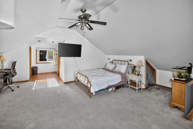 S89W22720 Milwaukee AVENUE, Big Bend, WI 53103