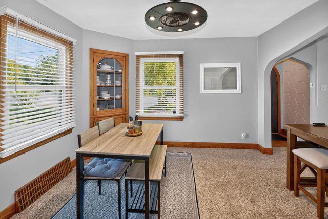 S89W22720 Milwaukee AVENUE, Big Bend, WI 53103