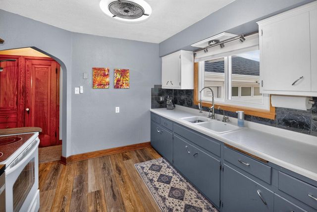 S89W22720 Milwaukee AVENUE, Big Bend, WI 53103